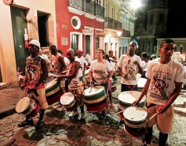 Un mardi soir dans les rues de Bahia – brésil